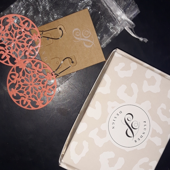 Earrings - Picture 2 of 2